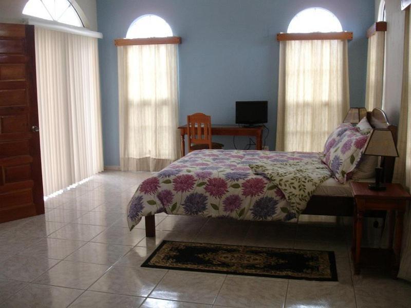 Villa San Juan Belmopan Kamer foto